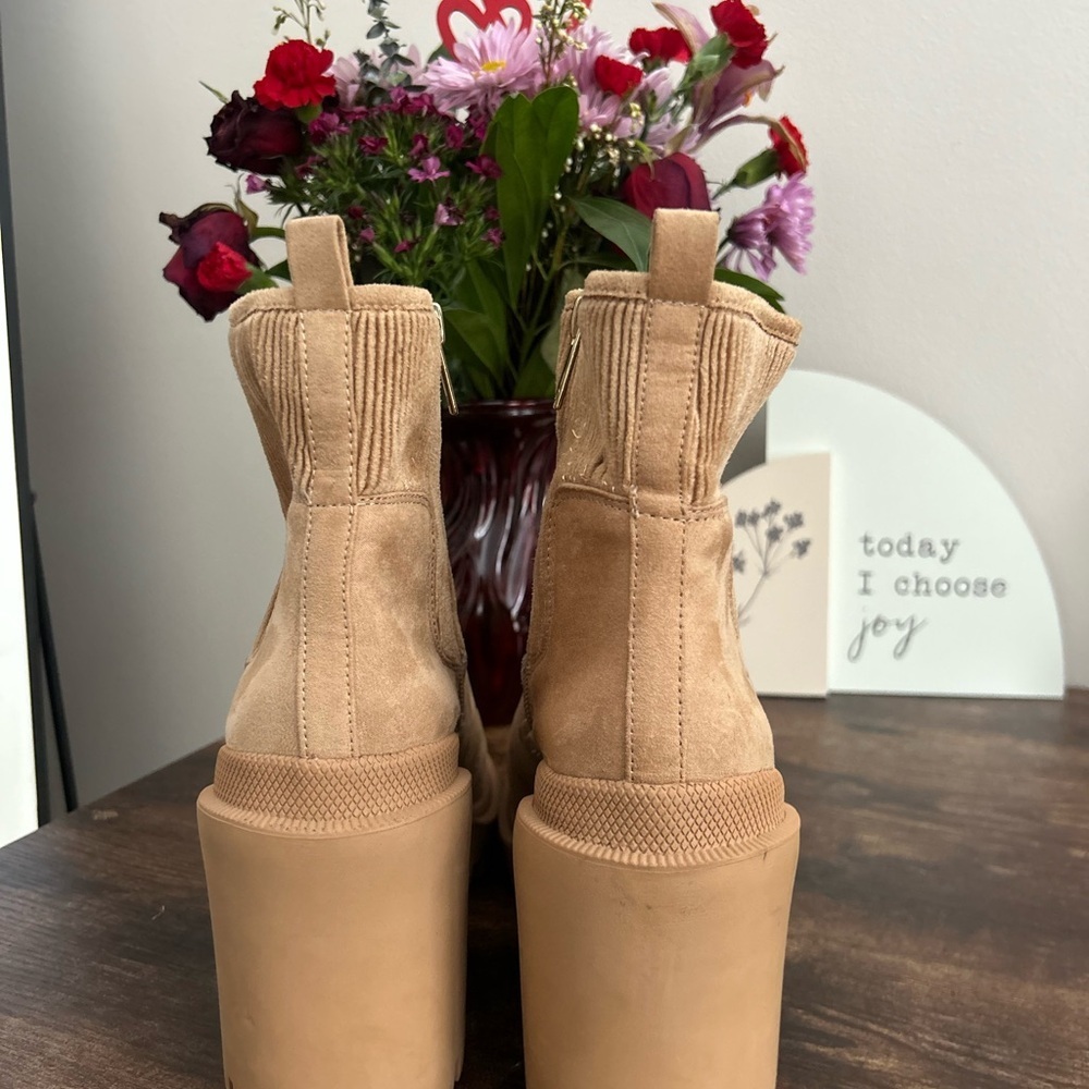 Jennifer Lopez Emalee Boots Vegan Suede Lug Sole Heel Ankle Booties JLo - Picture 4 of 8